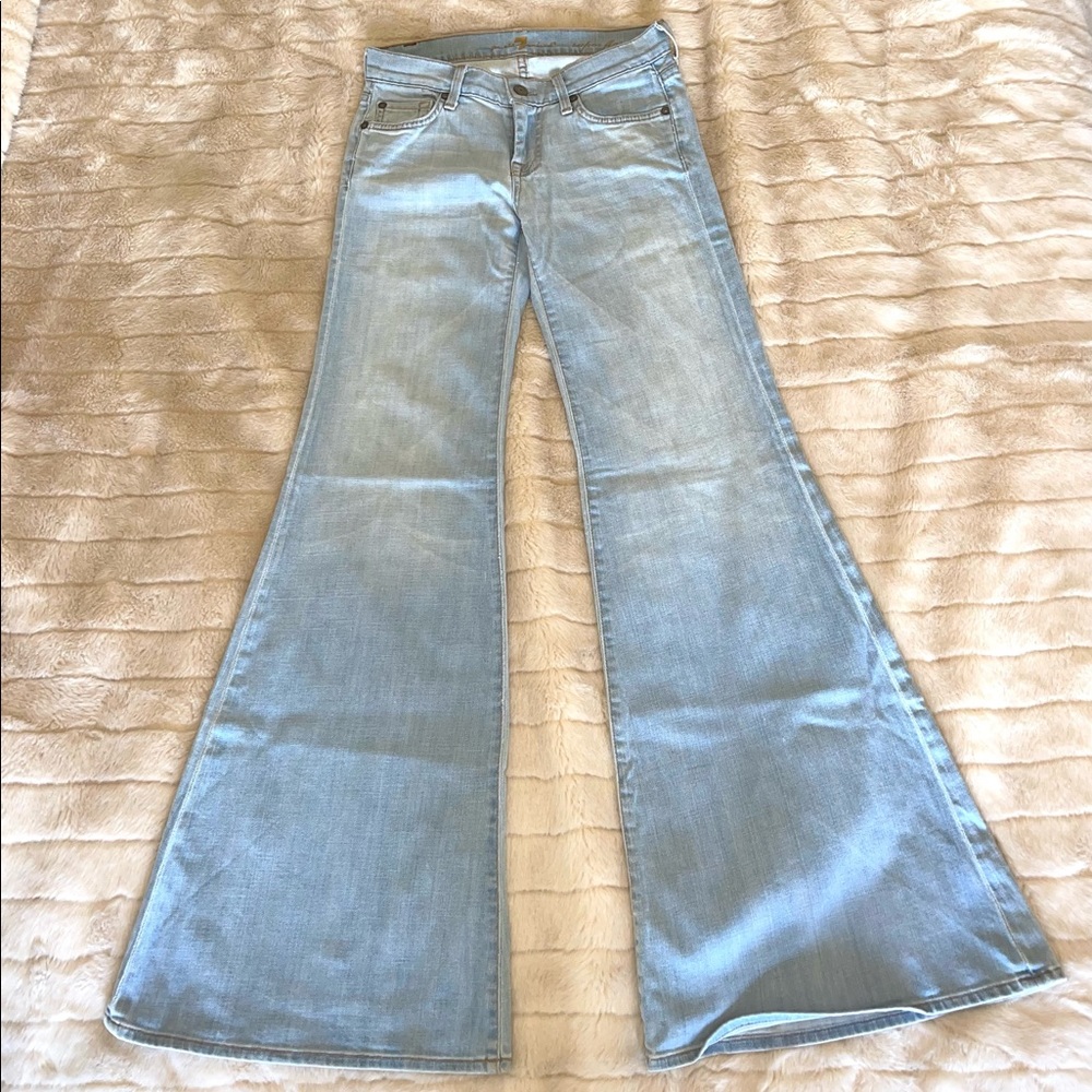 7FAMK super flares